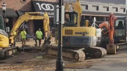 Crews repair broken water main in Downtown Van Buren